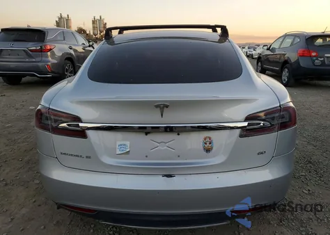 2013 Tesla Model S из США, поврежденный, VIN 5YJSA1AG1DFP09194